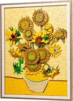 Купить конструктор Lego Vincent van Gogh Sunflowers 31215  по цене от 11999 грн.