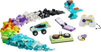 Купити конструктор Lego Cool Creative Box 11043  за ціною від 2099 грн.