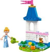 Купити конструктор Lego Cinderellas Mini Garden Castle 30695 за ціною від 132 грн.