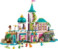 Купить конструктор Lego Princess Castle and Royal Pets 43267: цена от 4177 грн.