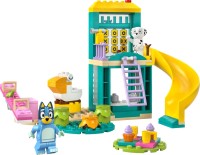Купити конструктор Lego Playground Fun with Bluey and Chloe 11201 за ціною від 752 грн.
