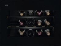 Купити винна шафа Electrolux NKW 8P21 KAB за ціною від 71999 грн.