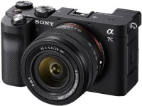 Купити фотоапарат Sony a7C kit 28 за ціною від 117976 грн.
