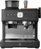 Купити кавоварка Electrolux E8EC1-8BP за ціною від 17670 грн.