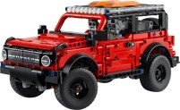 Купити конструктор Lego Ford Bronco SUV 42213 за ціною від 2329 грн.