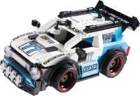 Купить конструктор Wise Block Racing Car EU389053: цена от 1199 грн.