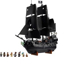 Купить конструктор Lego Captain Jack Sparrows Pirate Ship 10365: цена от 24999 грн.