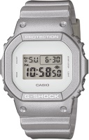 Купити наручний годинник Casio G-Shock DW-5600SG-7  за ціною від 6870 грн.