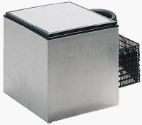 Купити автохолодильник Dometic Waeco CoolMatic CB-36 за ціною від 37472 грн.