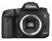 Купити фотоапарат Canon EOS 7D Mark II body  за ціною від 40500 грн.
