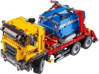 Купить конструктор Lego Container Truck 42024  по цене от 9999 грн.