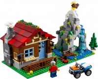 Купити конструктор Lego Mountain Hut 31025  за ціною від 3499 грн.
