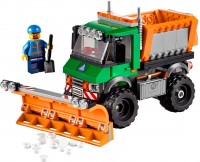 Купить конструктор Lego Snowplough Truck 60083: цена от 2499 грн.