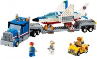 Купить конструктор Lego Training Jet Transporter 60079  по цене от 4499 грн.