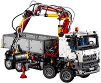 Купити конструктор Lego Mercedes-Benz Arocs 42043  за ціною від 19999 грн.