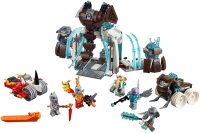 Купить конструктор Lego Mammoths Frozen Stronghold 70226  по цене от 4999 грн.