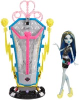 Купить кукла Monster High Freaky Fusion Frankie Transformator BJR46  по цене от 5723 грн.