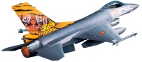Купити збірна модель Revell Lockheed Martin F-16 Mlu TigerMeet (1:144)  за ціною від 139 грн.