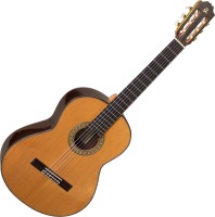 Купити гітара Admira A20  за ціною від 48799 грн.
