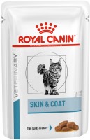 Купить корм для кошек Royal Canin Skin and Coat Formula Pouch  по цене от 43 грн.
